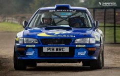 sobarroso_stand_carros_usados_subaru_impreza_colin_mcrae.jpg