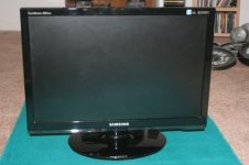 samsung_syncmaster_2053bw_20-inch_lcd_monitor_for_80_21524976.jpg